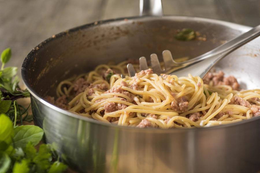 Spaghetti com Molho de Linguiça