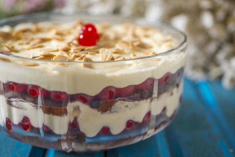 Trifle de Chocolate e Cereja