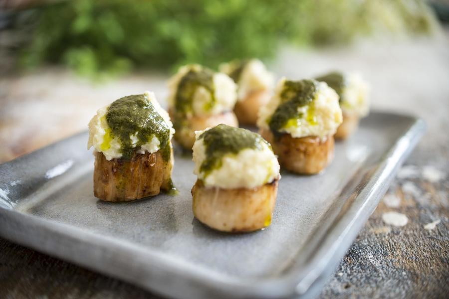 Vieiras Sautées ao Pesto e Purê de Palmito Pupunha