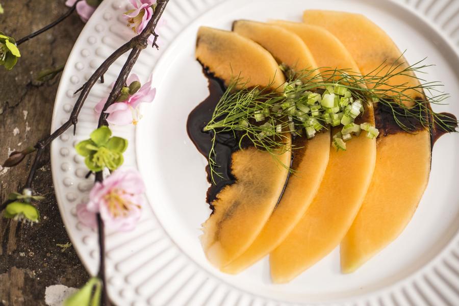 Carpaccio de Melão com Molho de Vinho do Porto e Balsâmico