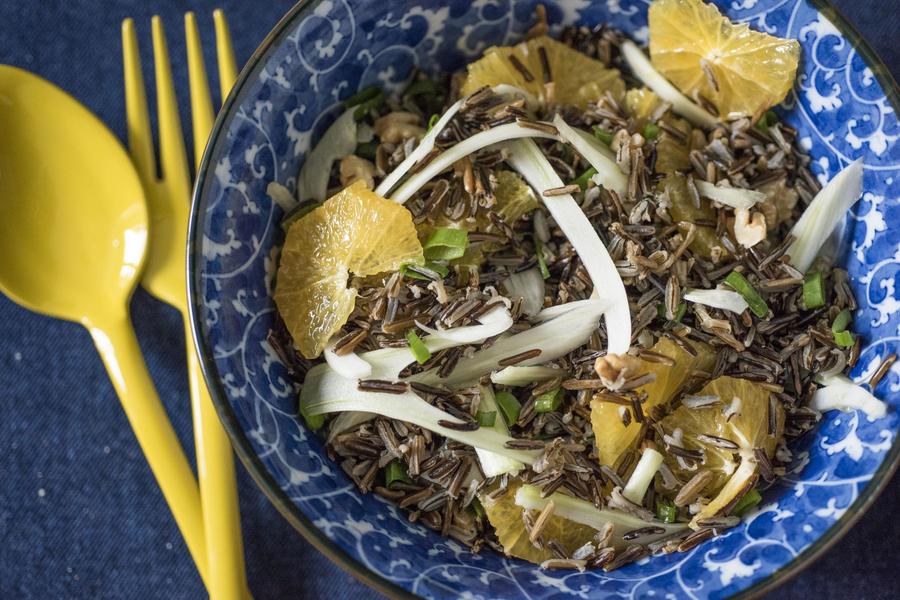 Salada de Arroz-Selvagem, Laranja e Nozes