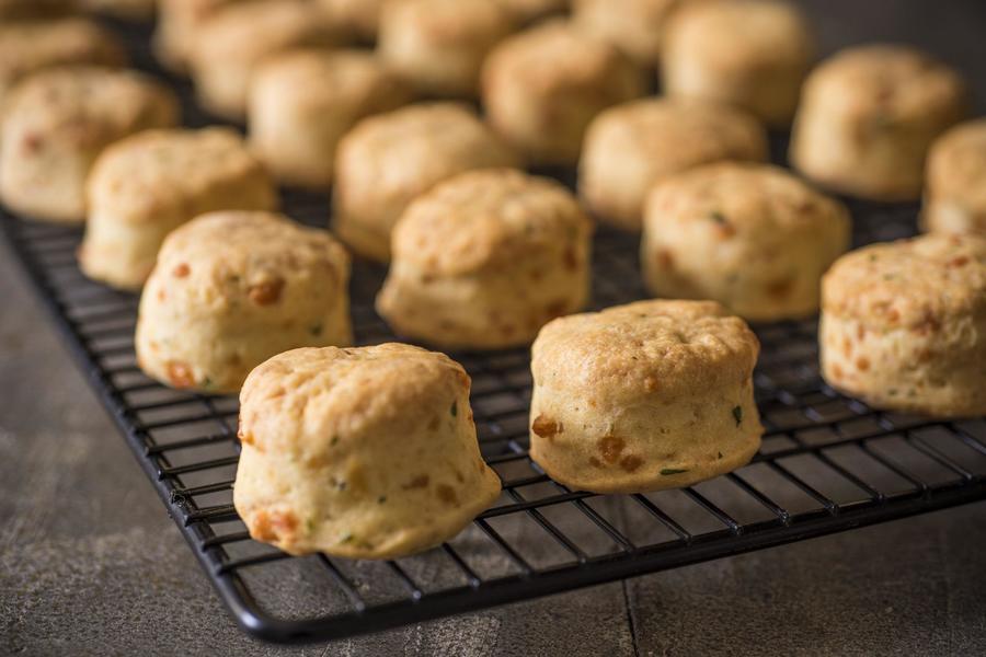 Cheese Scones (Pãezinhos Rápidos de Queijo)