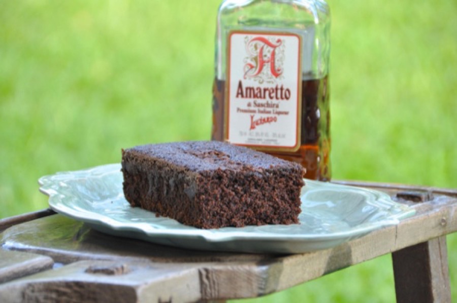 Bolo de Chocolate Amargo com Amaretto