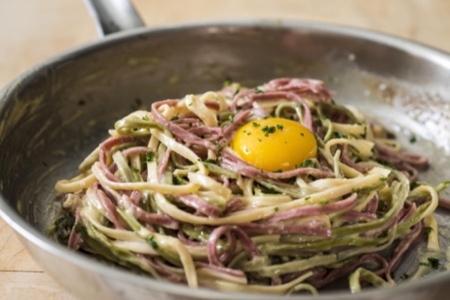 Capellini Tricolor ao Creme de Limão e Gemas