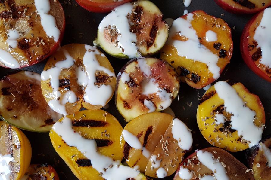 Frutas Grelhadas com Água de Flor de Laranjeira