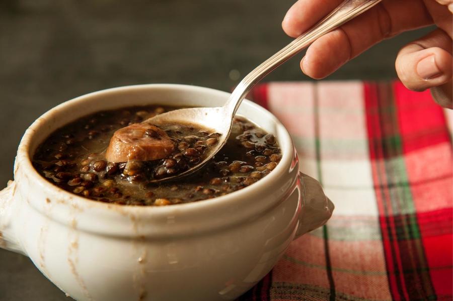 Autêntica Sopa de Lentilha com Linguiça