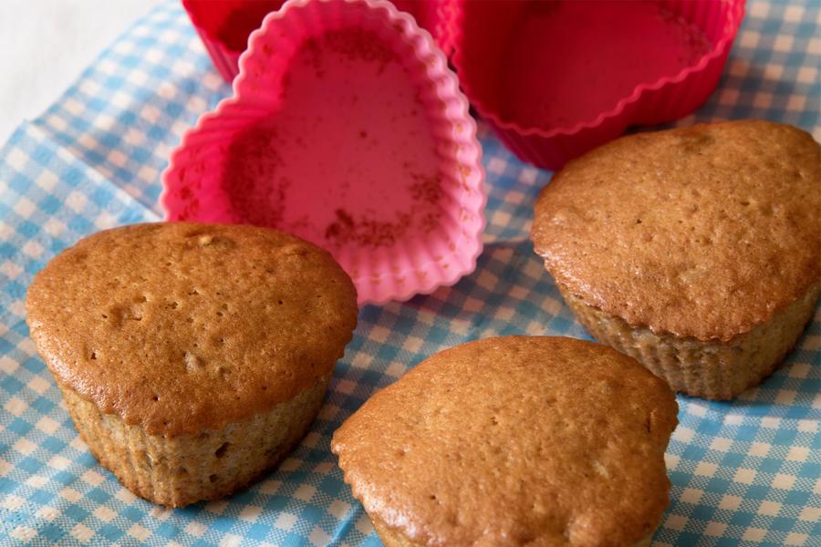 Muffins de Banana Passa com Pecã