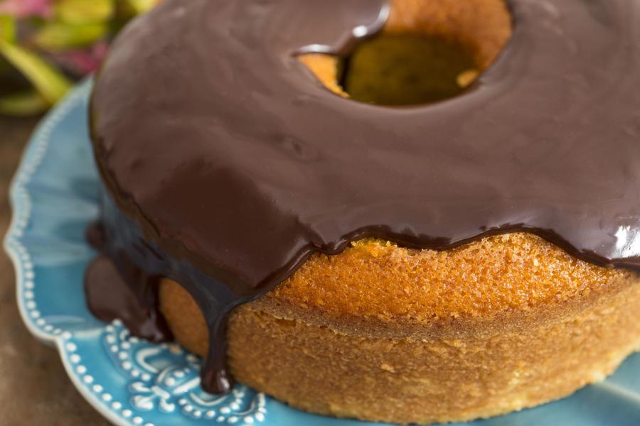 Bolo de Cenoura com Ganache de Chocolate