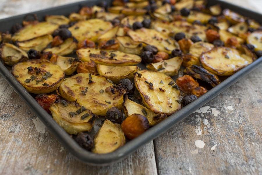 Batatas Assadas com Fundo de Alcachofra