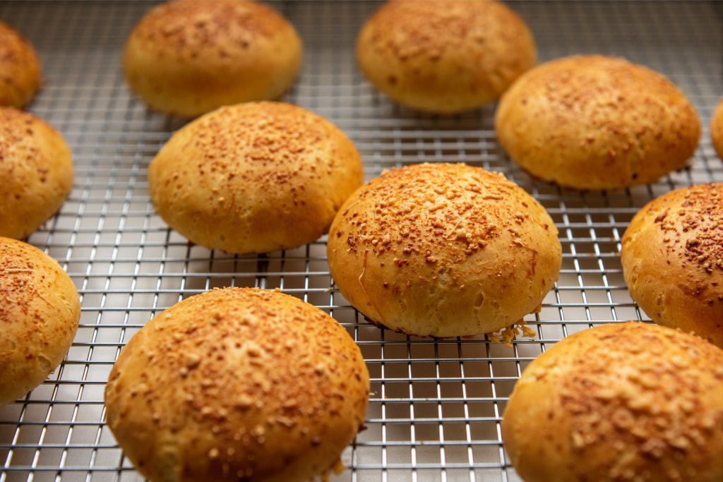 Pãozinho de Requeijão com Levain