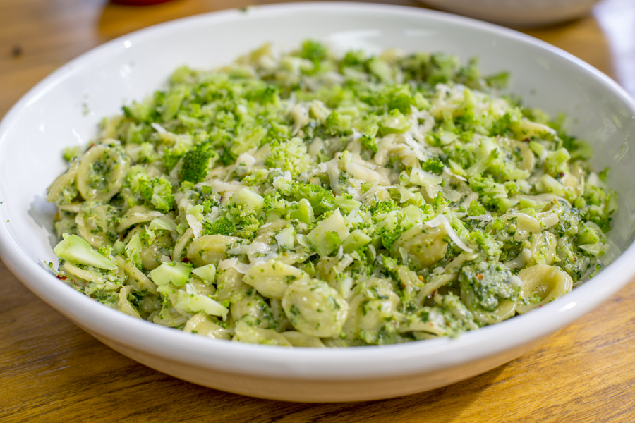 Orecchiette agli Spinaci, Broccoli e Alici do Chef Sergio Arno