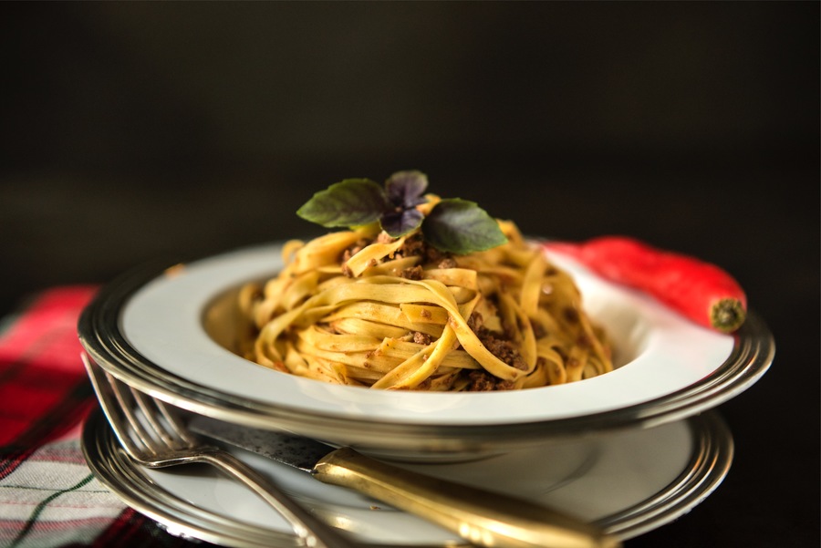 Fettuccine à Bolonhesa