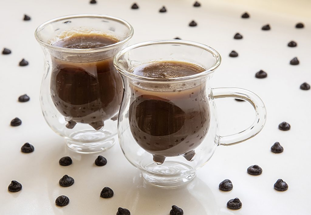 Mousse de Chocolate e Café com Compota de Cupuaçu