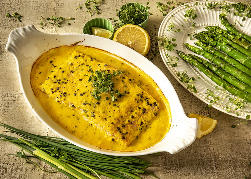 Salmão com Molho de Maracujá e Aspargo