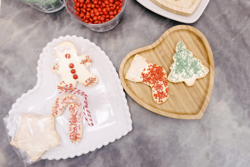 Do que você precisa para fazer lindos biscoitos decorados para o Natal