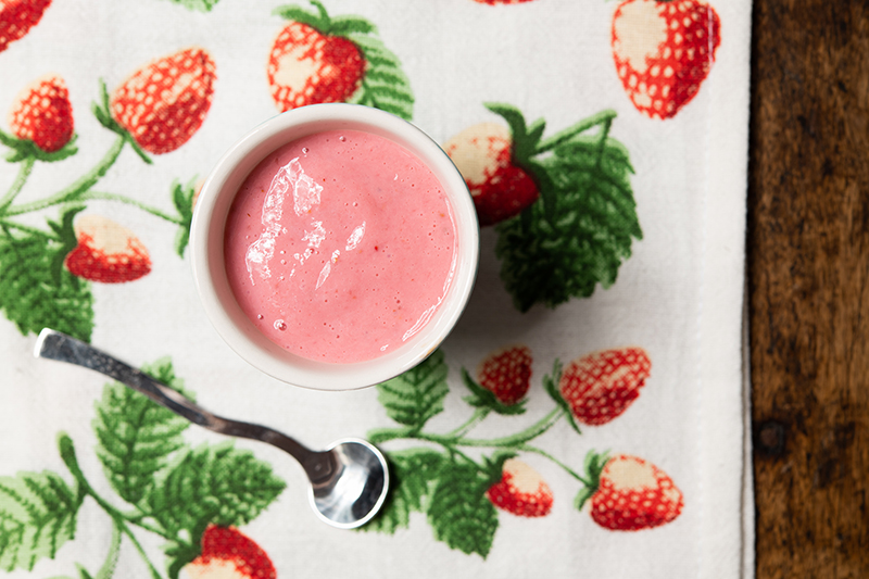 Smoothie de Tofu, Morango e Manjericão