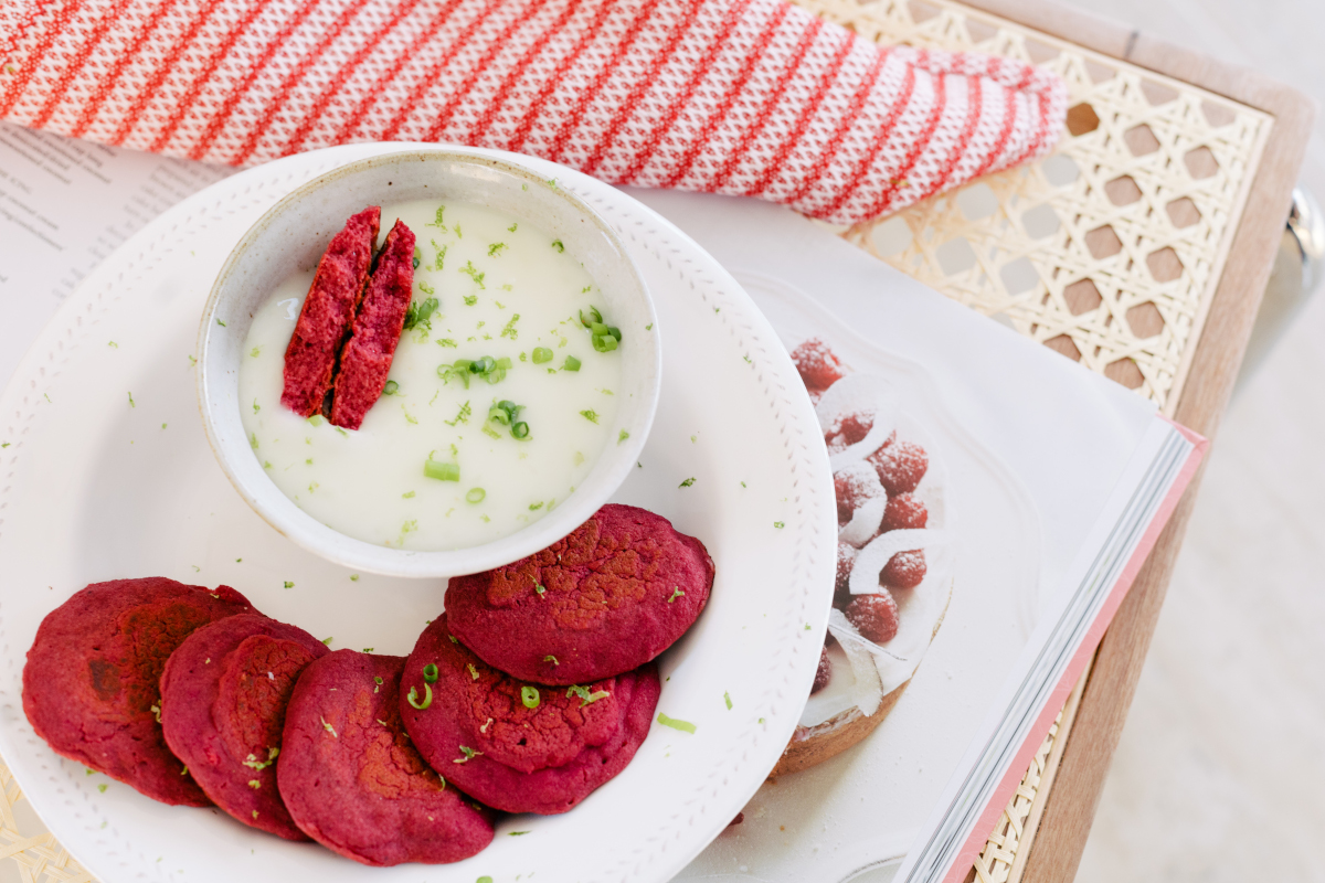 Panqueca de Beterraba ao Molho de Limão-Cravo