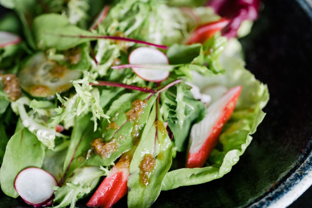 Salada da Horta com Molho Wafu