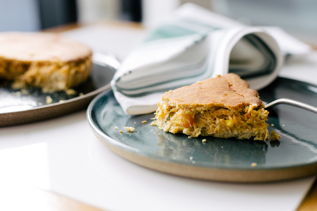 Torta de Frango Cremoso com Massa de Grão-de-Bico