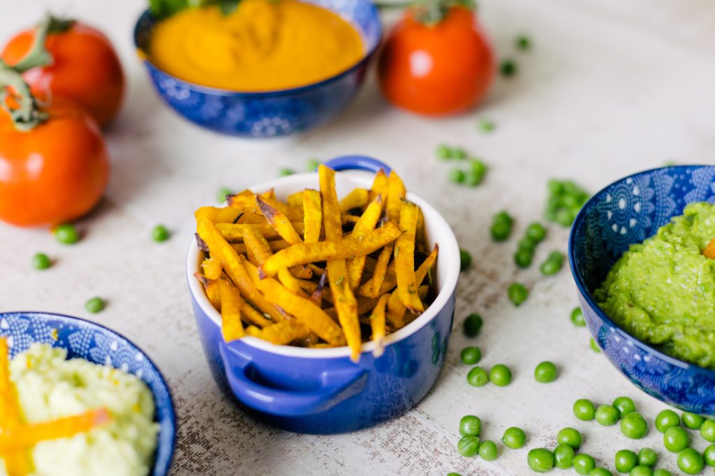 Palitos de Abóbora com Trio de Dips (Avocado e Laranja, Ketchup com Manjericão, Ervilha com Iogurte)