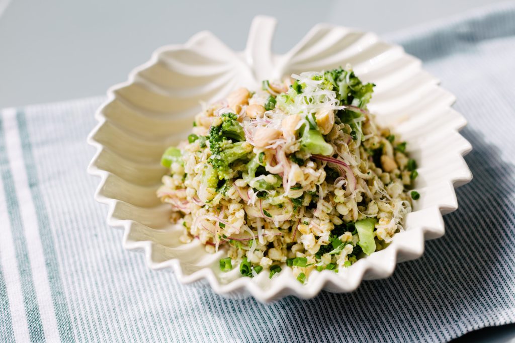 Salada de Cevadinha, Brócolis e Amêndoa