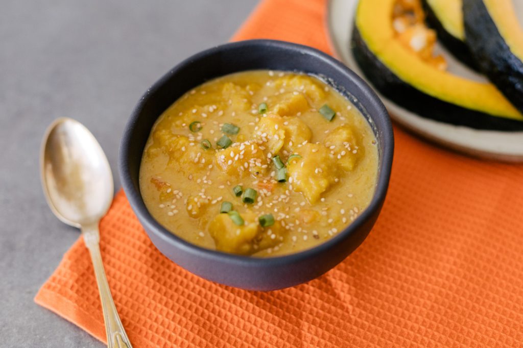 Sopa de Abóbora com Missô e Tahine