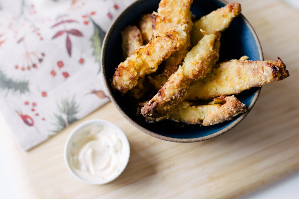 Tirinhas de Frango com Queijo Ralado Superfácil na Air Fryer