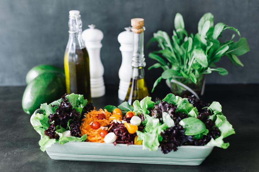 Salada à Base de Folhas