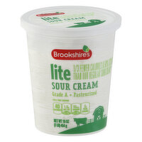 Brookshire's Light Sour Cream - 16 Ounce 