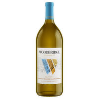 Woodbridge Chardonnay, Lightly Oaked, California - 1.5 Litre 