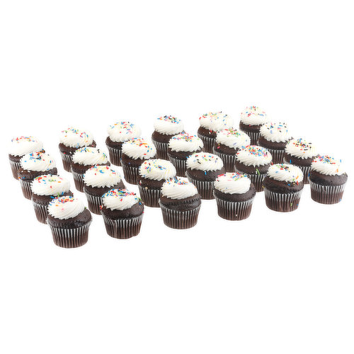 Chocolate Cupcakes With White Icing