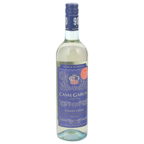 Young & refreshing. Since 1939. Did you know that - Casal Garcia was first launched in 1939 by Roberto Guedes (1889 - 1966), father and grand-father of the generations who presently run the winery. The Japanese postal services created a special edition of a stamp with the Casal Garcia label. The first winemaker who produced Casal Garcia was Eugene Helisse, a French winemaker who introduced innovative winemaking techniques to the Vinho Verde region. Seal of guarantee. 90 pts.
