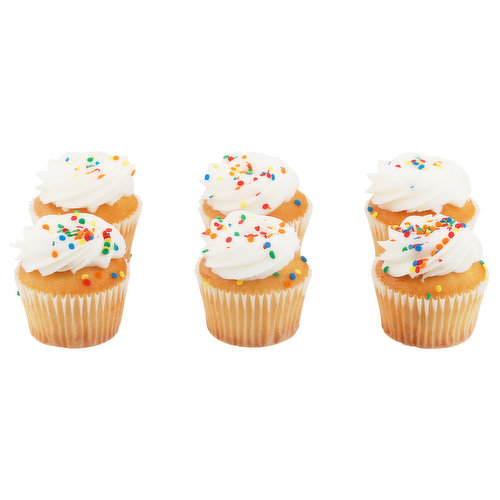 White Cupcakes With White Icing