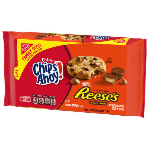 CHIPS AHOY! CHIPS AHOY! Chewy Chocolate Chip Cookies with Reese's Peanut  Butter Cups, Family Size, 14.25 oz - Brookshire's