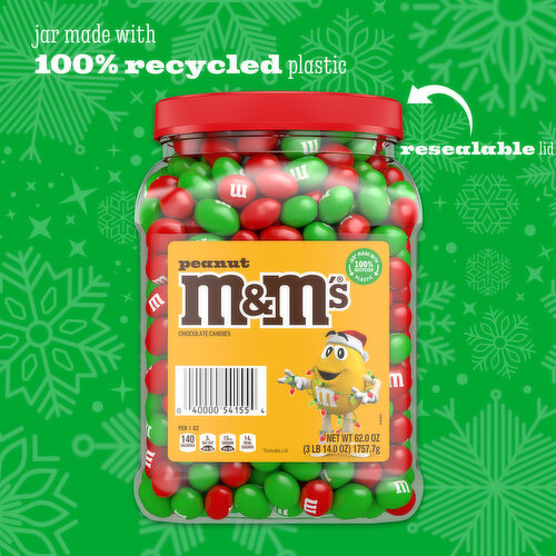 M&M'S Give the gift of fun this holiday season when you treat your friends, family and coworkers to M&M'S Peanut Chocolate Christmas Candy. These bite-size pieces are made with roasted peanuts and real milk chocolate to celebrate the holidays.