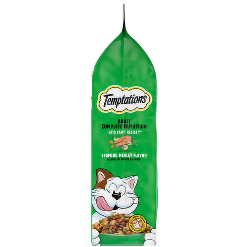 Temptations TEMPTATIONS Seafood Medley Flavor Adult Dry Cat Food, 3.15 lb. Bag