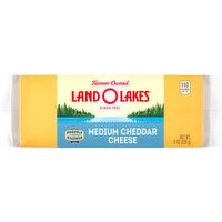 Land O Lakes Medium Cheddar Cheese, 8 Ounce