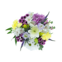 Cub Floral Easter Cake Bouquet, 1 Each