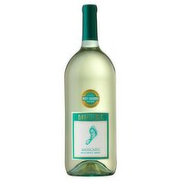 Barefoot Cellars Moscato White Wine 1.5L Bottle , 1.5 Litre