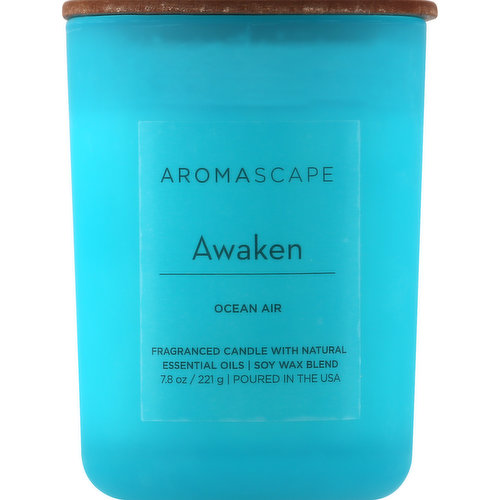 Fragranced candle with natural essential oils. Soy wax blend. chesapeakebaycandle.com. Poured in the USA. Made in the USA with global components.