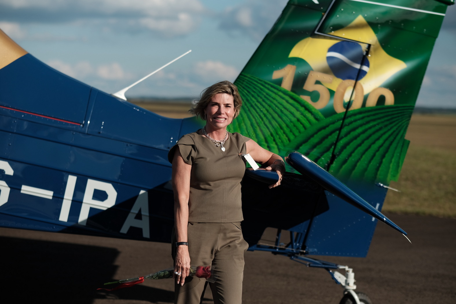 Carla de Freitas, proprietária da Agropecuária Bela Vista, com sede em Vilhena (RO), recebeu o avião número 1.500