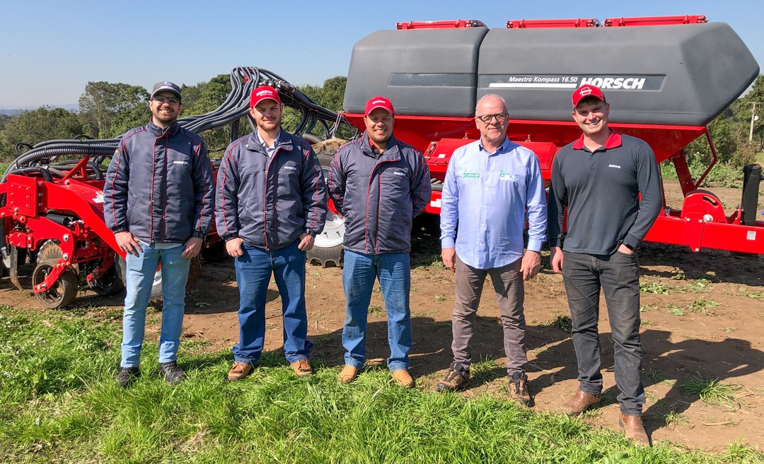 The test drive was carried out in the metropolitan region of Curitiba and had the support of the HORSCH technical team