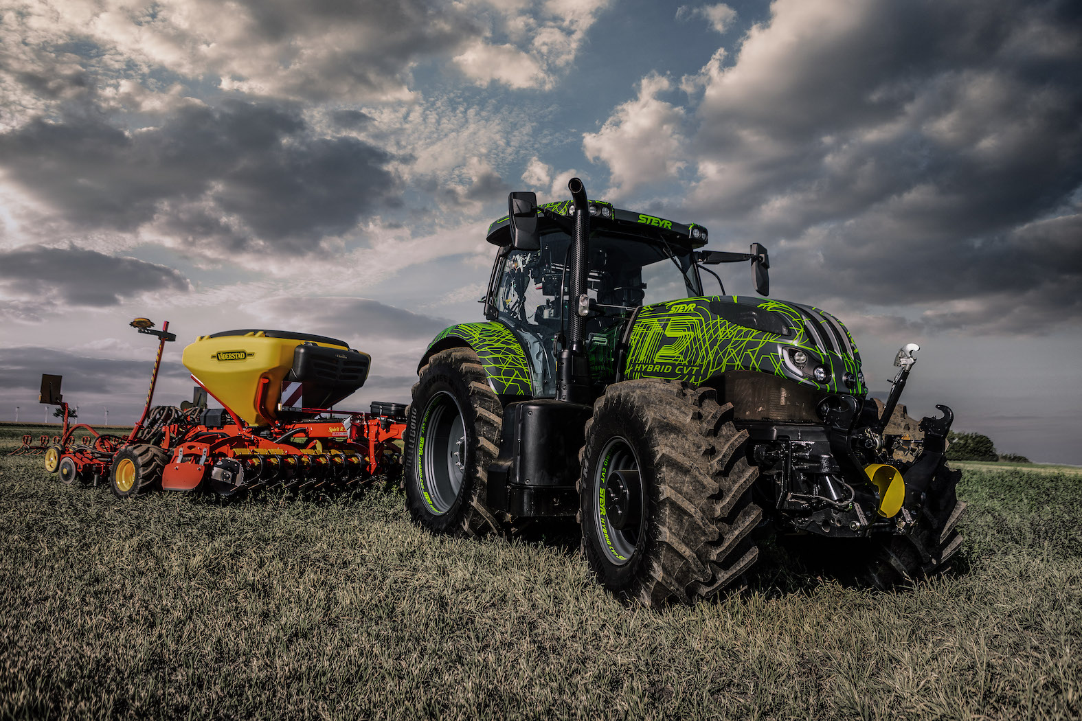 Steyr Hybrid CVT em campo