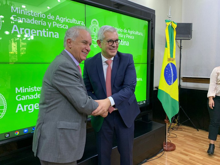 Ministros Marcos Montes e Julián Dominguez. - Foto: Divulgação Mapa&nbsp;
