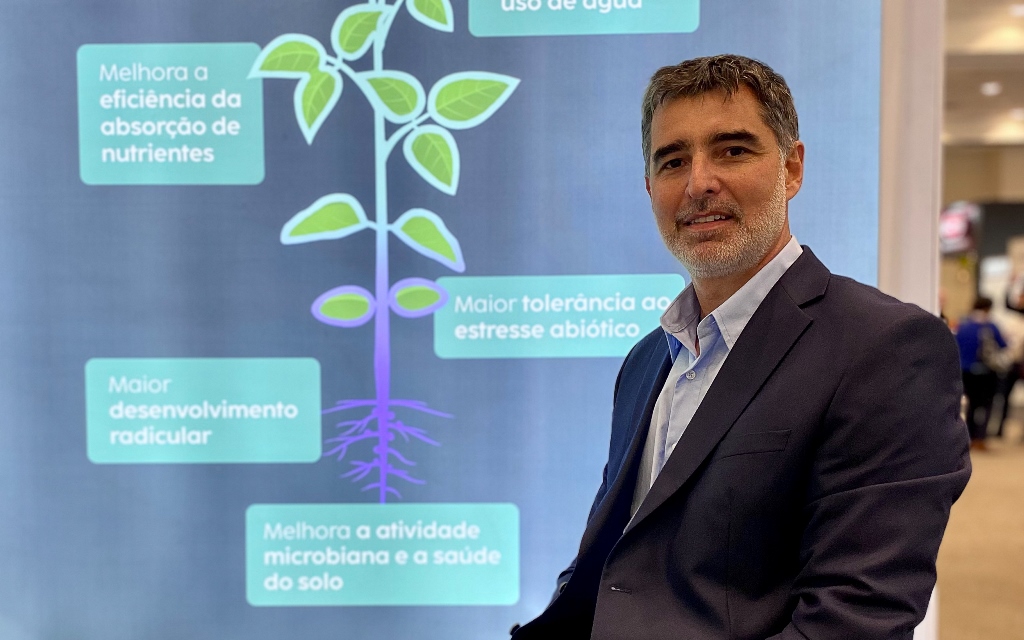 O processo tecnológico desenvolvido pela Acadian Plant Health assegura que esses compostos bioativos sejam extraídos em seu estado mais puro e ativo, explica Gustavo Gonella, diretor de marketing da APH na América do Sul