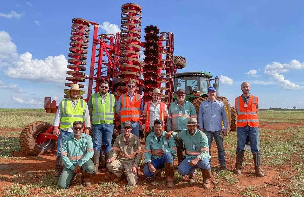 Equipes da Horsch e da Usina Goiasa acompanharam o test drive com o Joker RT