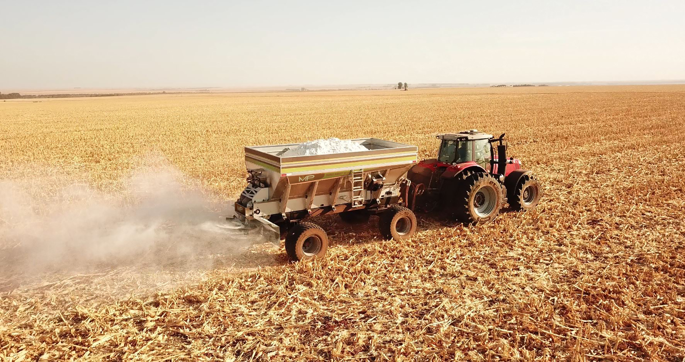 Visitantes da feira em Rio Verde-GO poderão ver de perto a linha de equipamentos da MP Agro, que garante maior rendimento operacional, com capacidade de até 30 mil kg de carga total. - Foto: Divulgação