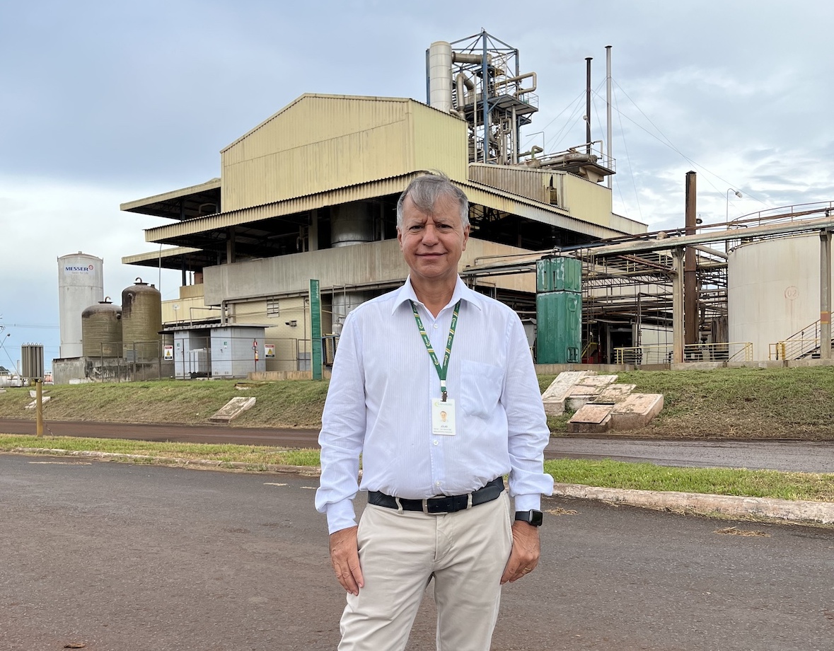 "Para os próximos meses, a empresa seguirá trabalhando seus pilares para continuar crescendo de forma orgânica, aproveitando o momento favorável para o agronegócio brasileiro” afirmou o CEO da Caramuru Alimentos, Júlio César da Costa