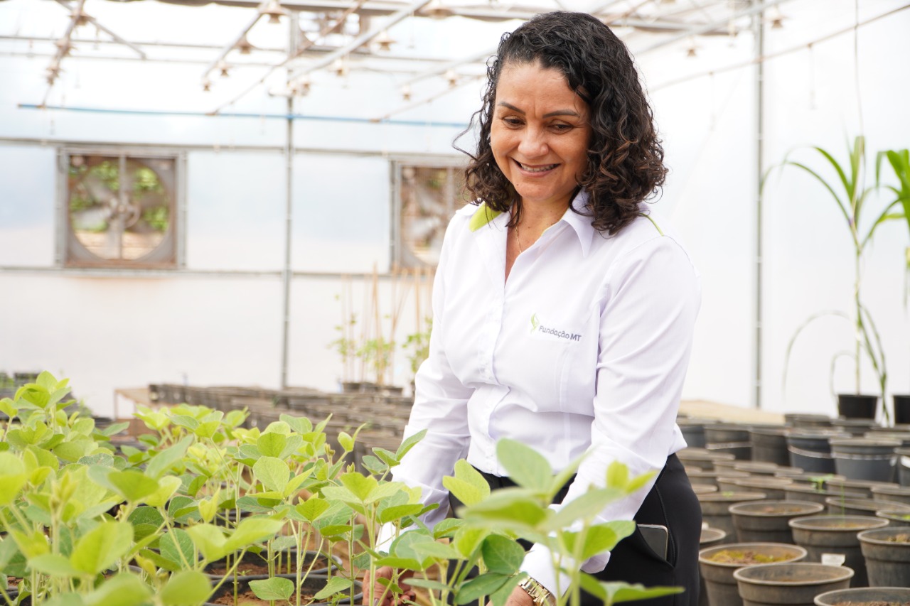 Nematologista Rosangela Silva, da Fundação MT