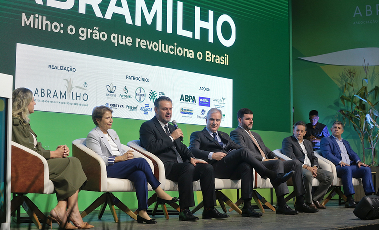 Carlos Fávaro participou da abertura do 1º Congresso da Abramilho em Brasília; Foto: Divulgação Mapa